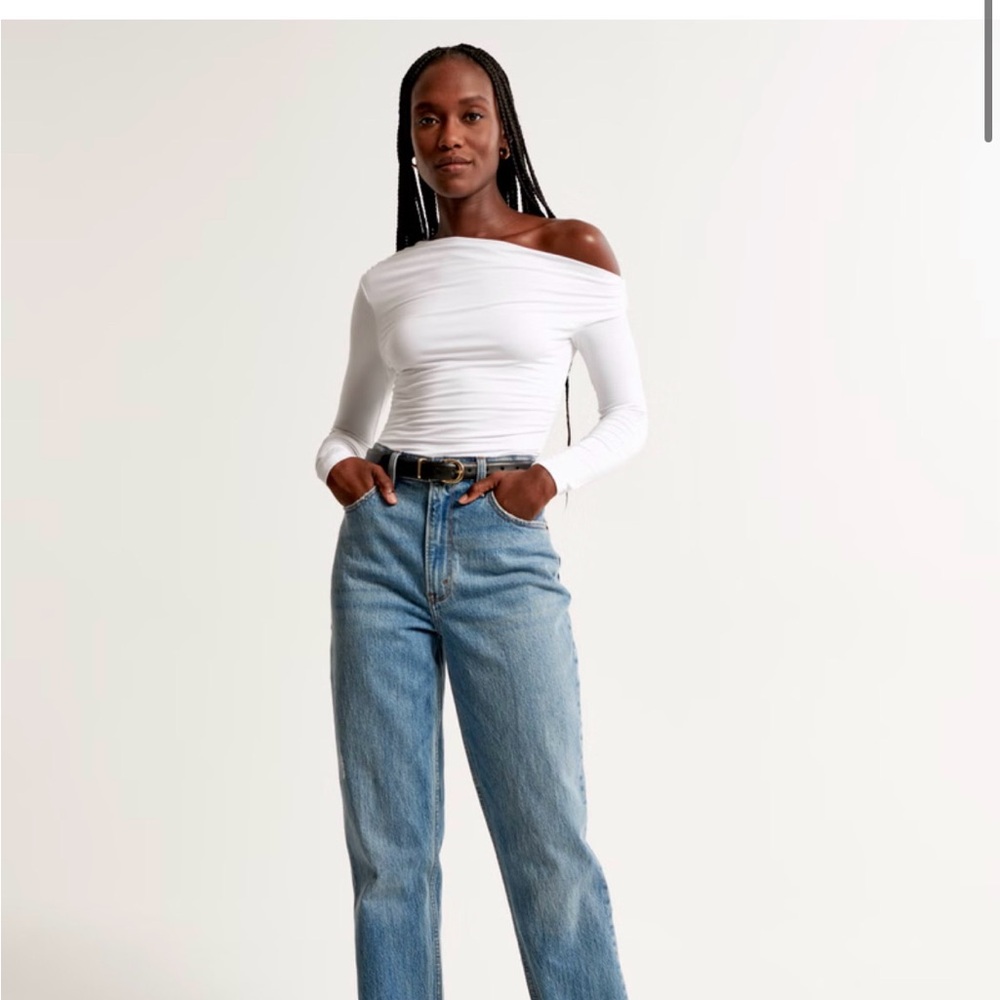 Abercrombie 90’s Straight High-Rise Jeans - Picture 1 of 5
